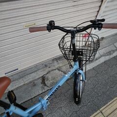 美品☆TOMONAU[トモナウ]20吋 折り畳み自転車 外装6段/ブルーXブラックの画像