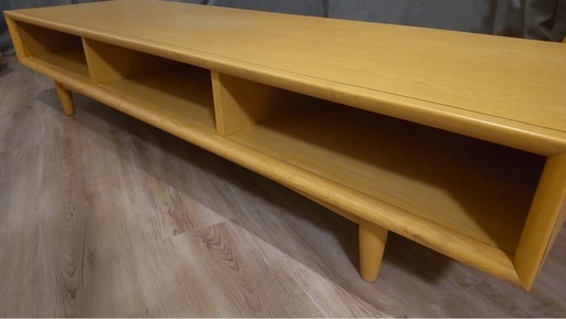 【美品】値下げしました。天然木ナチュラルローボードTV台　場所によっては家までお運びします