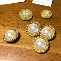 ボタン ゴールド フェイクパールの画像
