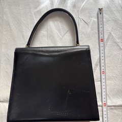 革製　ハンドバッグ　ブラックの画像