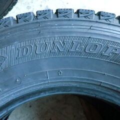 軽トラ用スタッドレス　2023年45週　DANLOP WINTERMAX　MADE-IN-JAPAN  製　145R12の画像