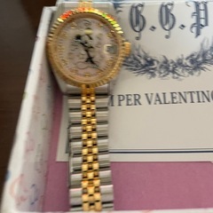 ミッキーマウスの腕時計の画像