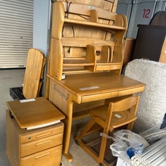 学習机　STUDY DESK の画像