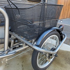 電動三輪車の画像