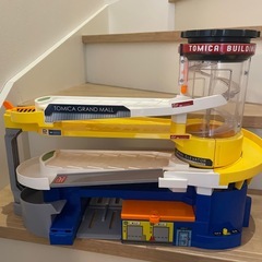 Wダブルアクショントミカビルの画像