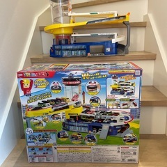 Wダブルアクショントミカビルの画像