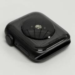 Apple Watch SE 第1世代/GPS/40mm/A2351/スペースグレー〈MKQ13B/A〉の画像