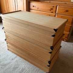 桐の衣装ケースの画像