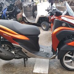 ⭐ヤマハトリシティ125　SE82J　オレンジ　LMWテクノロジーの3輪バイク　原付2種バイクの画像