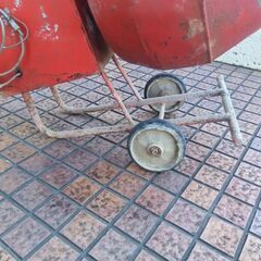 タケムラテック コンクリートミキサー【市川行徳店】【店頭取引限定】【中古】管理番号：ITKQRE0IIO54の画像