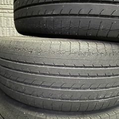 セレナ　cc25　純正タイヤの画像