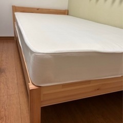 無印良品　シングルベッド　パイン材　マットレス付きの画像