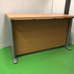 オフィス用デスクの画像