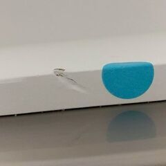 ニトリ キッチンボード ポスティア 幅140 ソフトクローズ モイス ハイグロスホワイト木目 レンジ台 食器棚 中古家具 店頭引取歓迎 R10290の画像