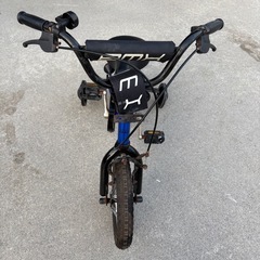 子供用自転車の画像