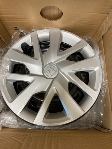 ホンダNボックス新車外しホイール　ホイールキャップ4本セット