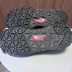 ノースフェイス《防寒ブーツ》の画像