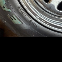 ハイエース、タイヤの画像