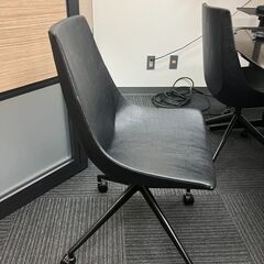 【多少の使用感あり】会議用テーブル ミーティングテーブル 椅子6脚セットの画像