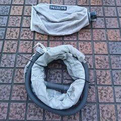 日立 C4YC/R30Y3 集塵丸ノコ/集塵機セット ※マルノコに大きな破損あり/コード補修跡あり【市川行徳店】【店頭取引限定】【中古】管理番号：ITCDCB5JQCDGの画像