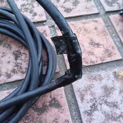 日立 C4YC/R30Y3 集塵丸ノコ/集塵機セット ※マルノコに大きな破損あり/コード補修跡あり【市川行徳店】【店頭取引限定】【中古】管理番号：ITCDCB5JQCDGの画像