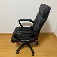 デスクワーク用チェアーの画像