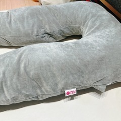 美品　抱き枕の画像