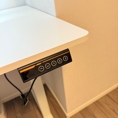 電動昇降デスク（※高さ調整不可）の画像