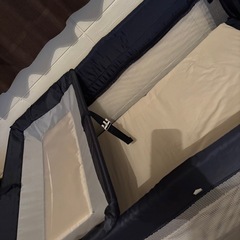 折りたたみ可能 ベビーベッドの画像