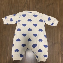 クリスマスツリー刺繍ロンパース　フタフタ　カバーオール　70の画像