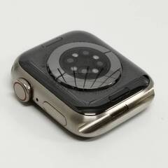 Apple Watch Edition Series 6/GPS+セルラー/40mm/A2375/チタニウム〈MJ4M3J/A〉 (1)の画像