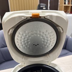 象印　マイコン炊飯器　3合炊き　2019年製の画像