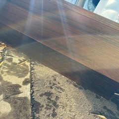 DORIS ドリス センターテーブル ウォルナット 100㎝×100㎝の画像