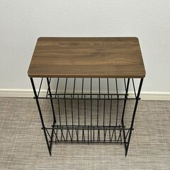 サイドテーブルの画像