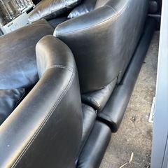 ARMONIA アルモニア 合皮製 3-4人掛け カウチソファー ブラック ペット対応の画像