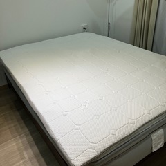 MLILY美品マットレスダブルの画像