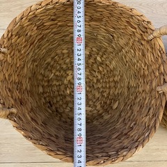 美品 無印良品 持ち手付き ラウンドバスケット 小 直径35センチ 2こセットの画像