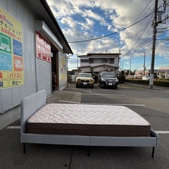 IKEA イケア セミダブルベッド SLATTUM マットレス付き EX2PMの画像