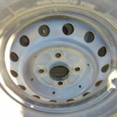 最終出品、スタッドレスタイヤ＆鉄ホイール4本セットの画像