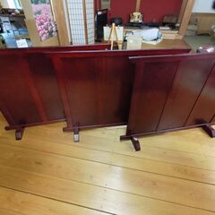 衝立3枚組（ワインレッド色）現状渡し中古品です。引取り専用（今まで使用していました。）の画像