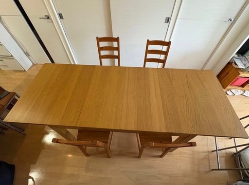 IKEA BJURSTA 大型伸長式テーブル　美品　イケア　スタイリッシュ IKEA イケア 伸長式テーブル ダイニングテーブル BJURSTA ビュースタ