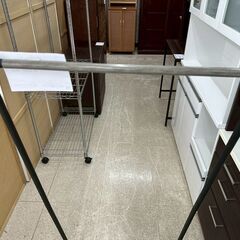 ★リユースのサカイ高崎店★TJ13682  ハンガーラック グレー H150.5×D59×W63 クリーニング済みの画像