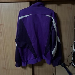 メンズMサイズNIKEジャージ上のみ紫の画像