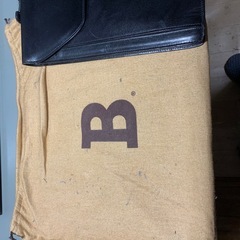 バリーの革製バッグの画像