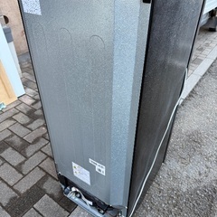 ハイセンス2ドア冷蔵庫(2021年製)の画像