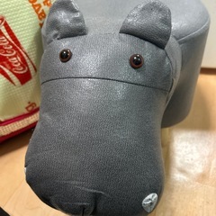 カバの椅子の画像