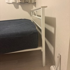 ダブルベッド　の画像