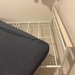 ダブルベッド　の画像