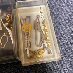 ゴールド 馬のエンブレム カフリンクスの画像