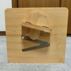 ペット用食器スタンド、猫用　犬用　ご飯台　フードボウル　美品ペット用品の画像